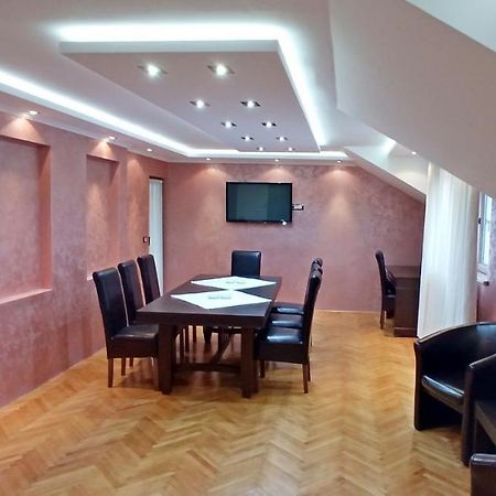 Konaciste Zlatibor Aparthotel Bagian luar foto