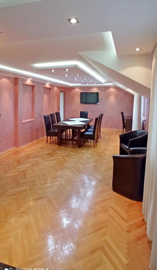 Konaciste Zlatibor Aparthotel Bagian luar foto