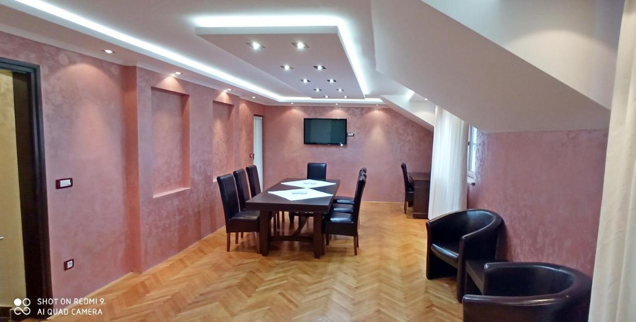 Konaciste Zlatibor Aparthotel Bagian luar foto