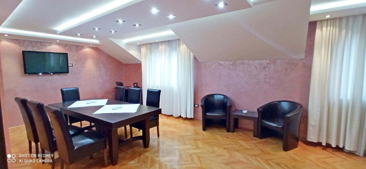 Konaciste Zlatibor Aparthotel Bagian luar foto