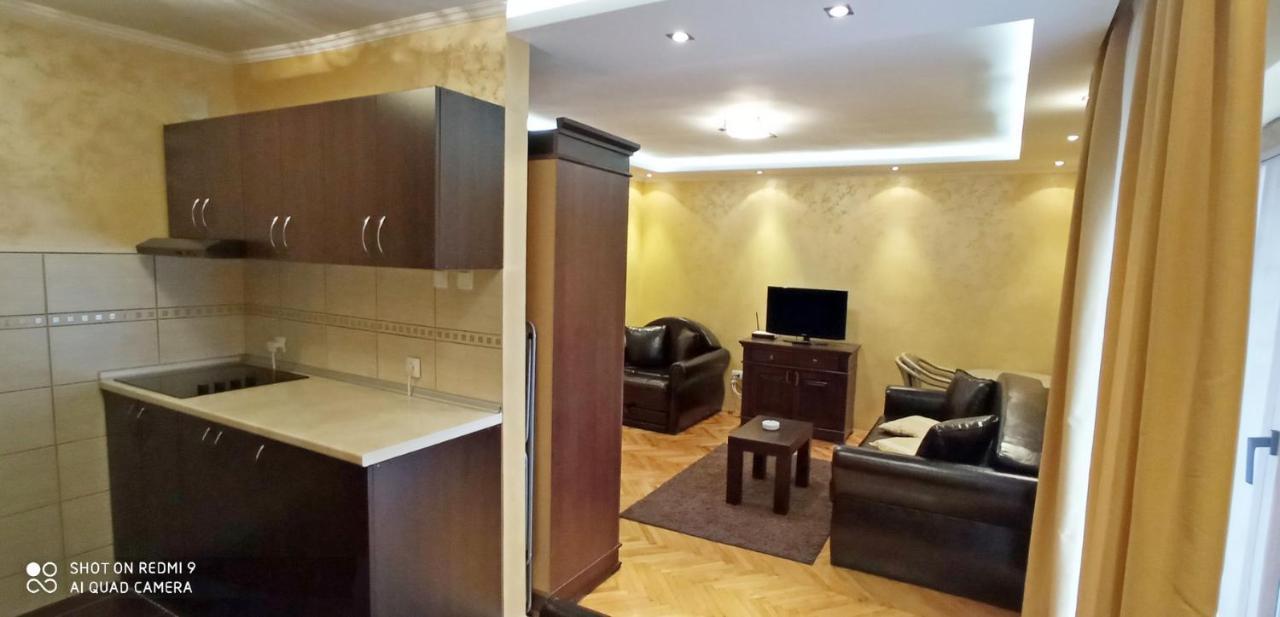 Konaciste Zlatibor Aparthotel Bagian luar foto