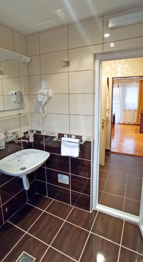 Konaciste Zlatibor Aparthotel Bagian luar foto